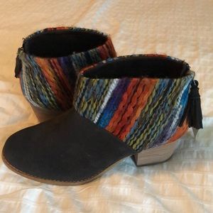 TOMS Chocolate Suede Textile RARE Leila Ankle Boot